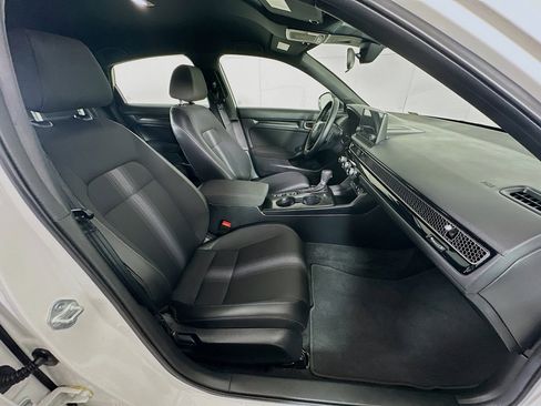 Used 2025 Honda Civic Sport image 30