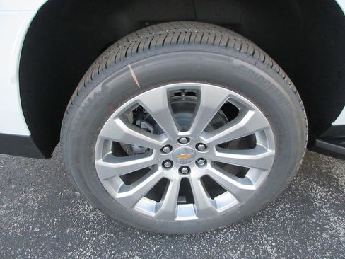 New 2026 Chevrolet Suburban Premier w/ Sun And Tow Package image 10