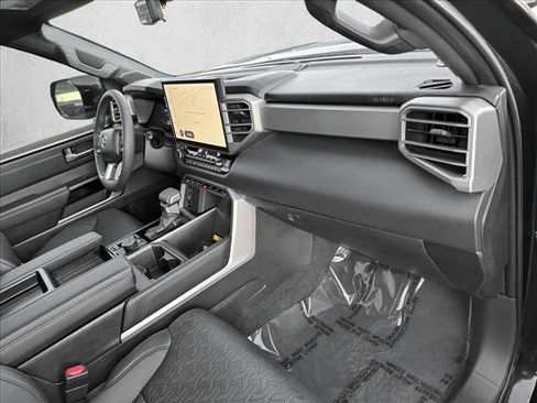 Used 2025 Toyota Tundra Limited image 20