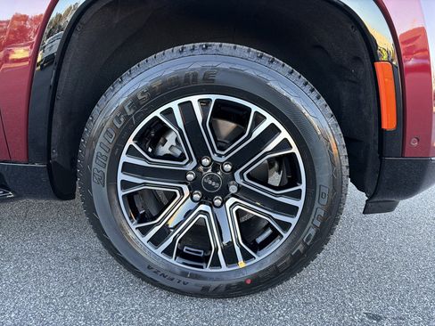 New 2026 Jeep Grand Wagoneer w/ Premium Group I image 13