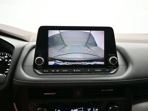 Certified 2023 Nissan Rogue SV FWD image 16