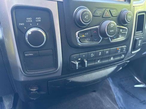 Used 2018 RAM 2500 Big Horn AWD/4WD image 18