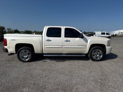 Used 2011 Chevrolet Silverado 1500 LTZ w/ LTZ White Diamond Edition AWD/4WD image 8