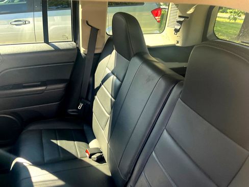 Used 2015 Jeep Patriot High Altitude image 38