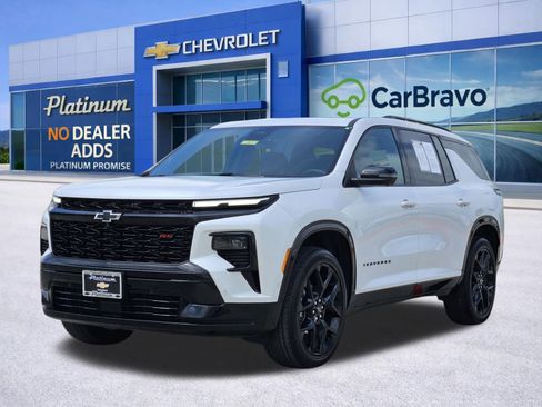 Certified 2024 Chevrolet Traverse RS w/ LPO, Floor Liner Package AWD/4WD image 2