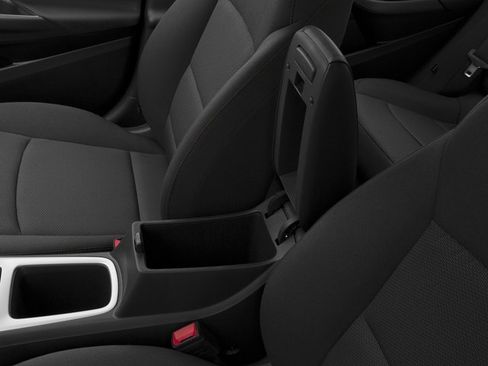 Used 2017 Chevrolet Cruze LS FWD image 18