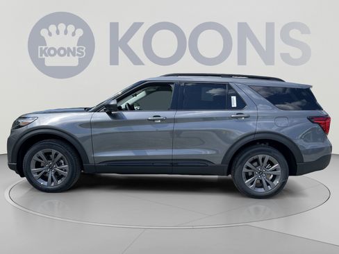 New 2026 Ford Explorer Active w/ Active Comfort Package AWD/4WD image 2