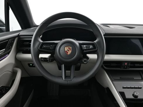 New 2026 Porsche Macan 4 Electric AWD/4WD image 12