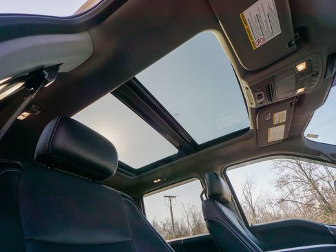 Used 2017 Ford F250 Lariat w/ Lariat Ultimate Package image 34