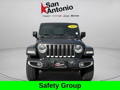 Used 2019 Jeep Wrangler Unlimited Sahara w/ Safety Group AWD/4WD image 3