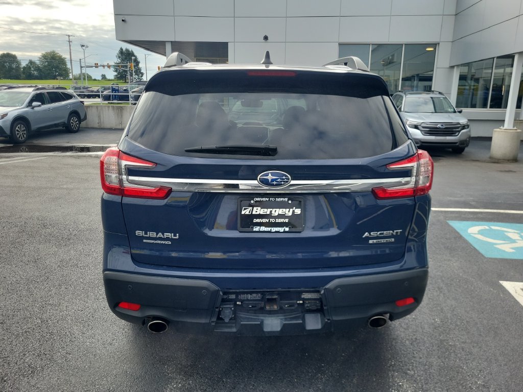 Used 2024 Subaru Ascent Limited w/ Technology Package AWD/4WD image 3