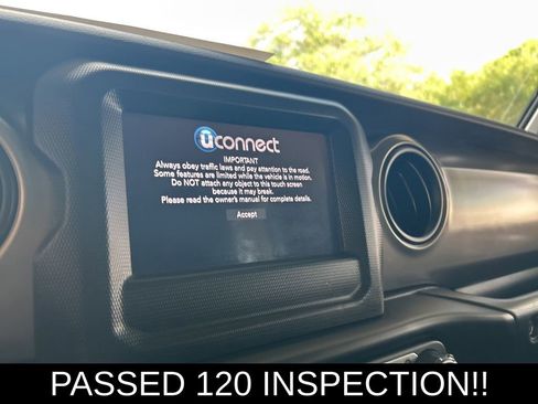 Used 2018 Jeep Wrangler Unlimited Sport S AWD/4WD image 8