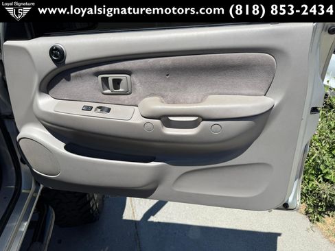 Used 2001 Toyota Tacoma PreRunner image 29