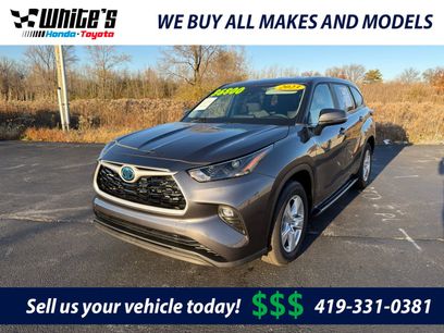 Used 2023 Toyota Highlander LE