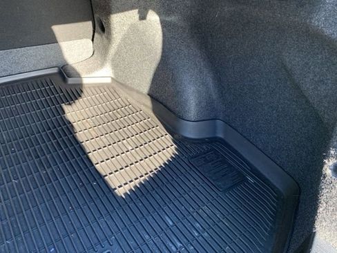 Certified 2025 Toyota Corolla LE image 29