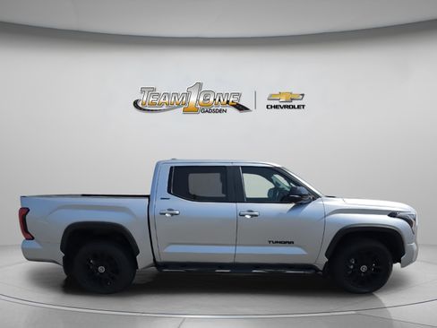 Used 2024 Toyota Tundra Limited AWD/4WD image 9