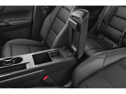 New 2026 Chevrolet Equinox LT w/ Convenience Package II FWD image 14