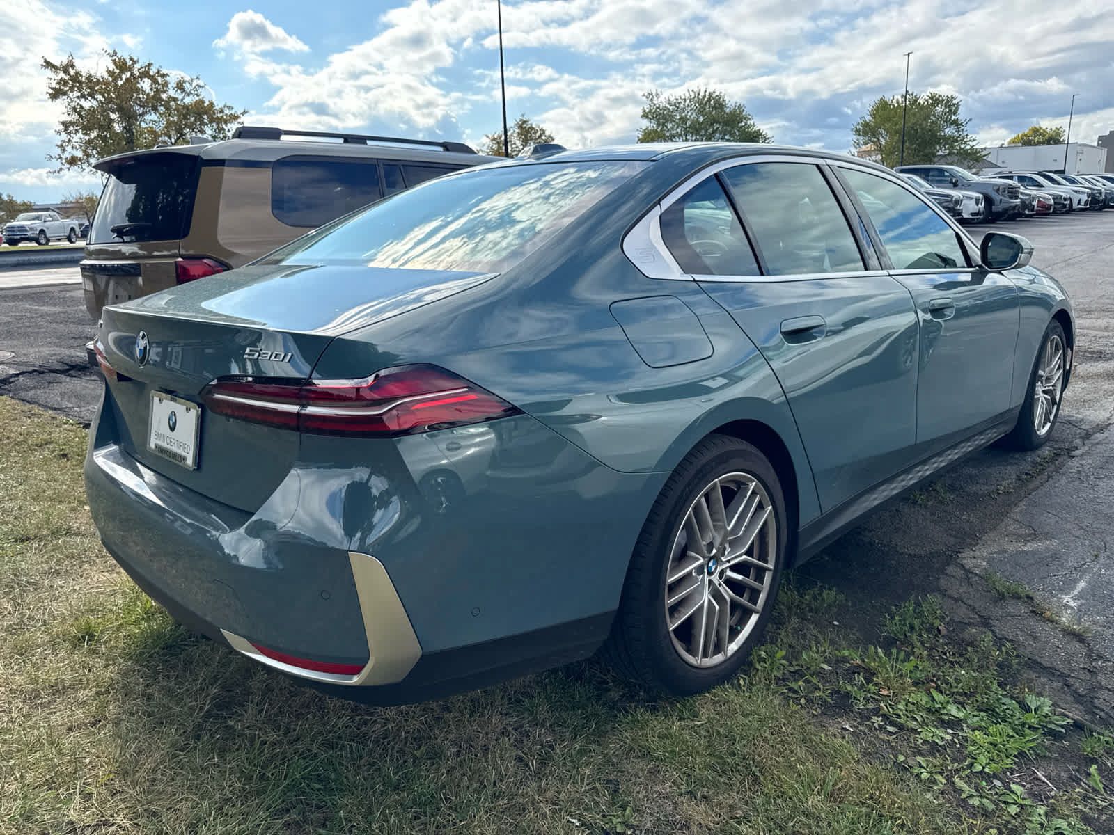 Used 2024 BMW 530i xDrive w/ Convenience Package AWD/4WD image 6