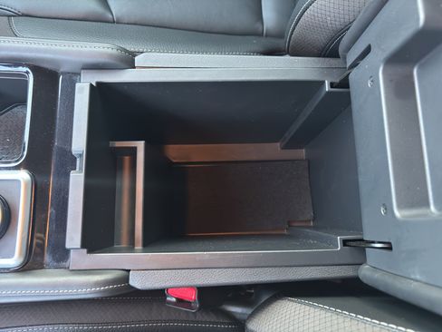 Used 2023 Nissan Pathfinder SL w/ Lighting Package (N92) image 36