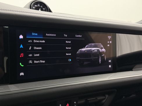 Certified 2026 Porsche Cayenne Coupe AWD/4WD image 43
