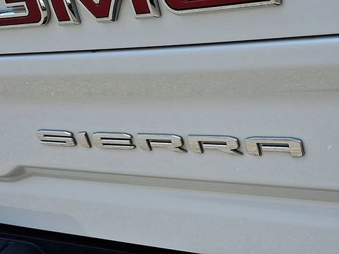 Used 2025 GMC Sierra 2500 SLT w/ SLT Premium Package AWD/4WD image 30