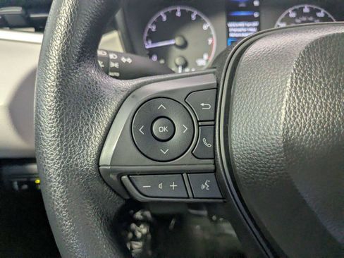 Used 2025 Toyota Corolla LE w/ LE Premium Package FWD image 14