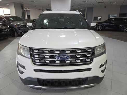 Used 2017 Ford Explorer Limited image 2