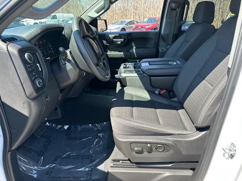 Used 2025 Chevrolet Silverado 1500 Custom Trail Boss AWD/4WD image 26