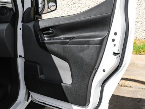 Used 2019 Nissan NV200 S w/ Cruise Control Package FWD image 38