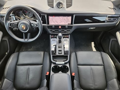 Certified 2026 Porsche Macan AWD/4WD image 24