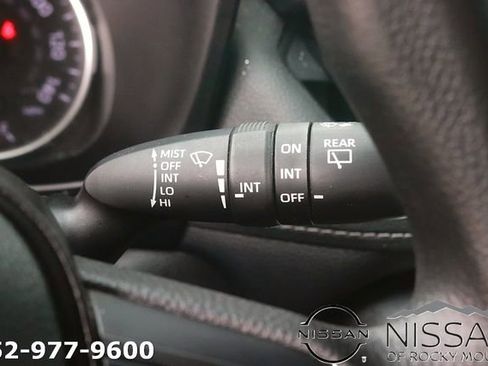 Used 2021 Toyota RAV4 XLE FWD image 24
