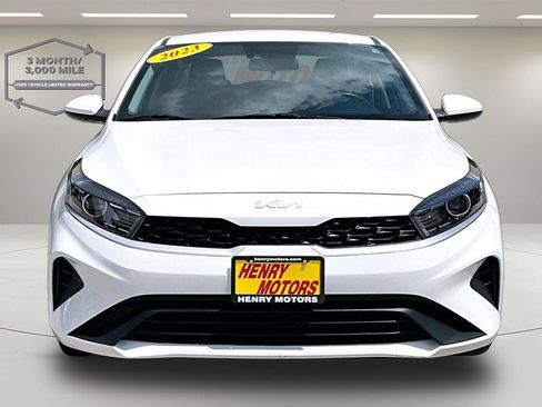 Used 2023 Kia Forte LX FWD image 2