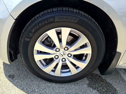 Used 2014 Honda Odyssey EX-L image 36