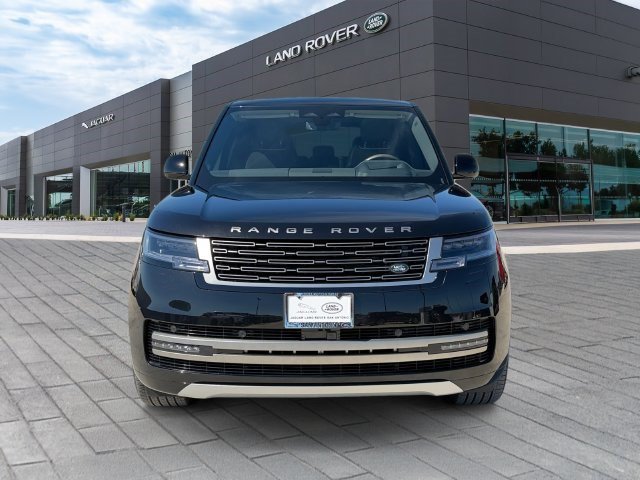 Used 2026 Land Rover Range Rover Long Wheelbase SE AWD/4WD image 8
