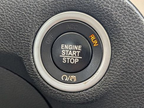 Used 2021 Chrysler 300 Touring L AWD/4WD image 21