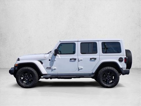 Used 2022 Jeep Wrangler Unlimited Sahara image 8