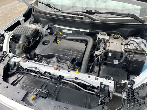 Certified 2024 GMC Terrain SLE w/ Driver Convenience Package image 28