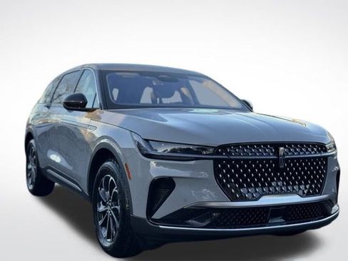 New 2026 Lincoln Nautilus Premier w/ Equipment Group 102A AWD/4WD image 4