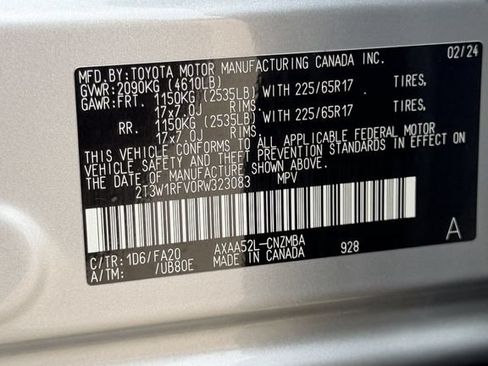 Used 2024 Toyota RAV4 XLE FWD image 31