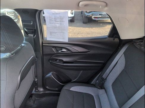 Used 2025 Chevrolet TrailBlazer LT w/ Driver Confidence Package image 30