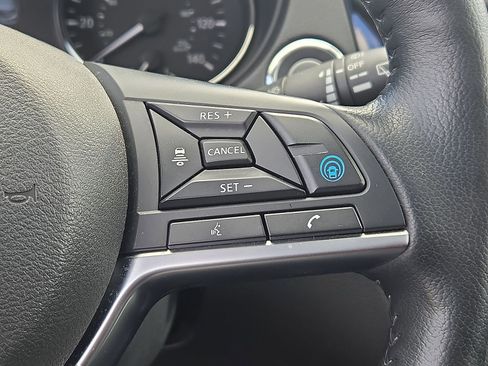 Used 2021 Nissan Rogue Sport SL w/ Premium Package AWD/4WD image 24