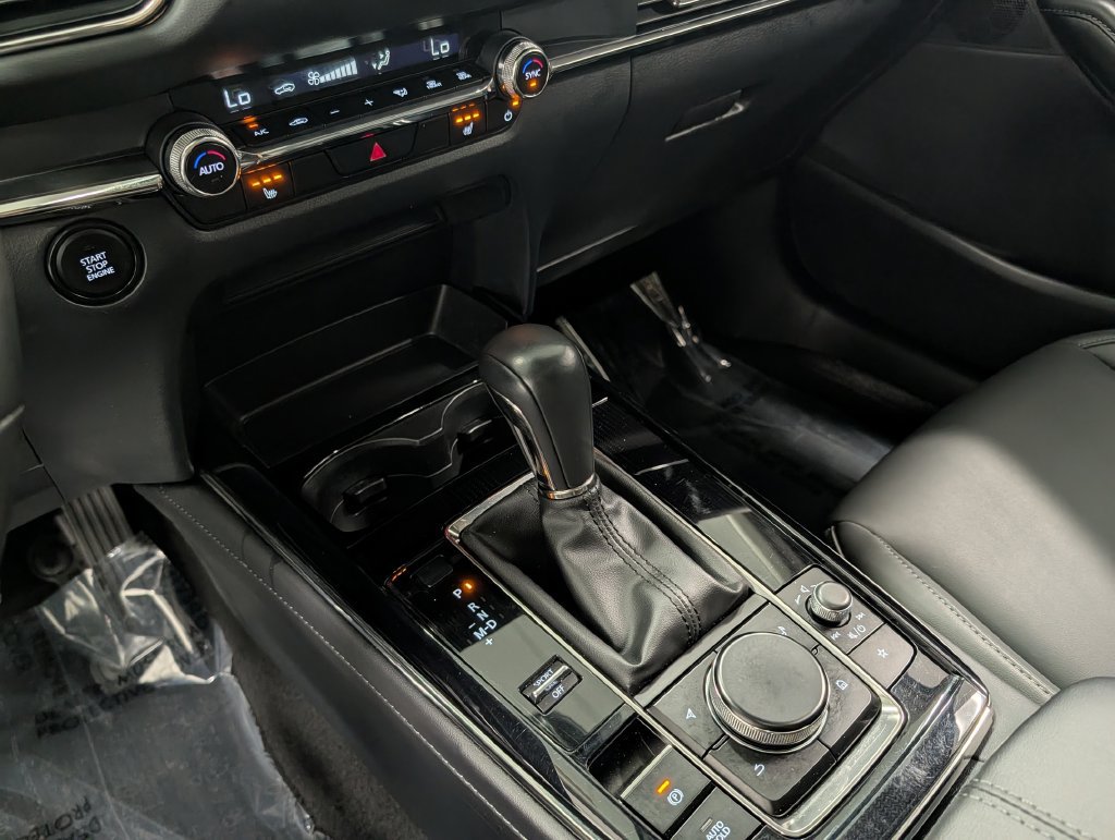 Used 2024 MAZDA CX-30 AWD 2.5 S w/ Preferred Package image 16