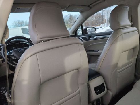 Certified 2017 Ford Fusion Energi SE image 19