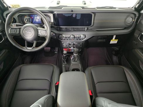 New 2025 Jeep Wrangler Unlimited Rubicon 392 image 18