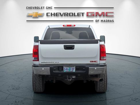 Used 2012 GMC Sierra 2500 SLE w/ SLE Preferred Package image 4