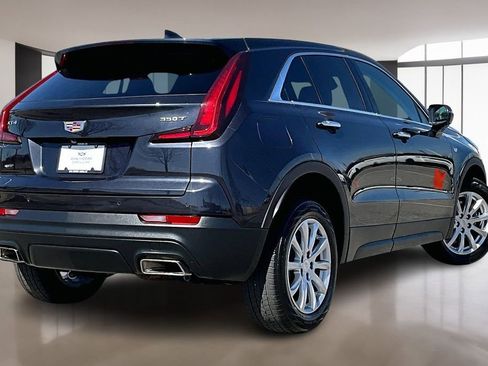 Used 2023 Cadillac XT4 Luxury image 2