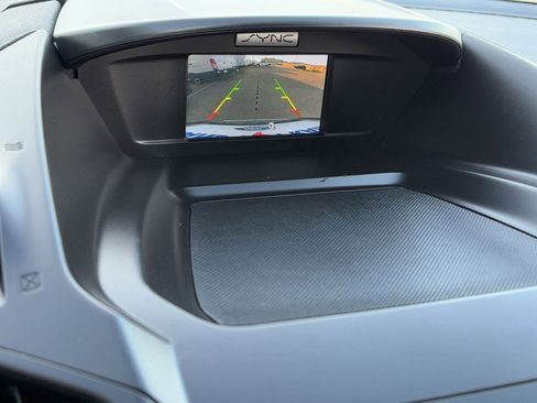 Used 2018 Ford Escape SE image 19