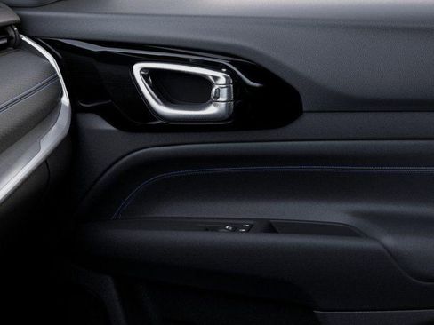 New 2026 Jeep Compass Limited image 25