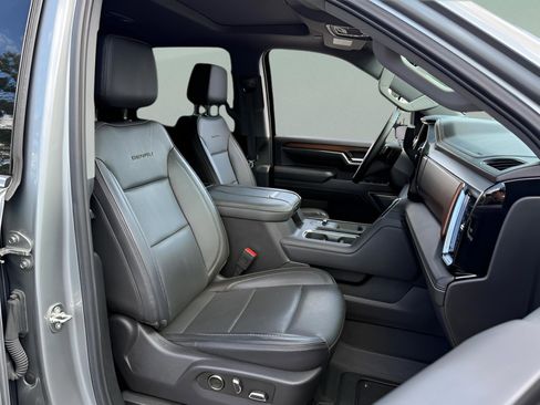 Certified 2024 GMC Sierra 2500 Denali w/ Denali Reserve Package image 30