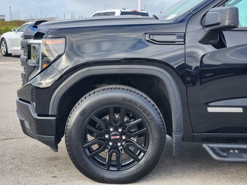 Used 2024 GMC Sierra 1500 Elevation AWD/4WD image 9